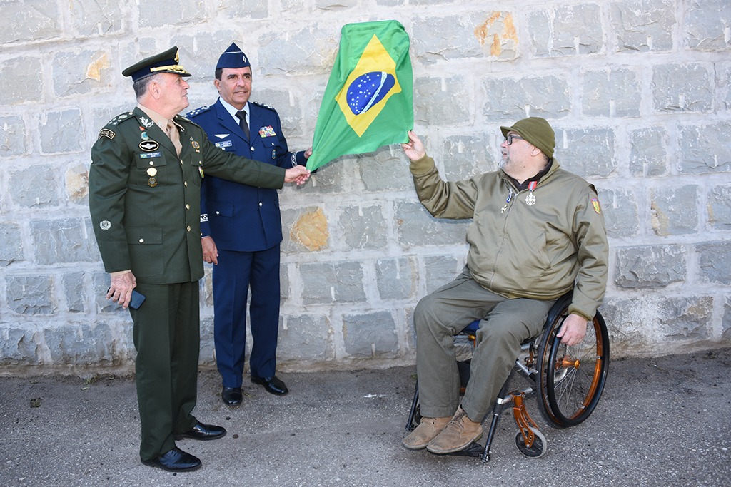 Homenagem à FEB na Itália