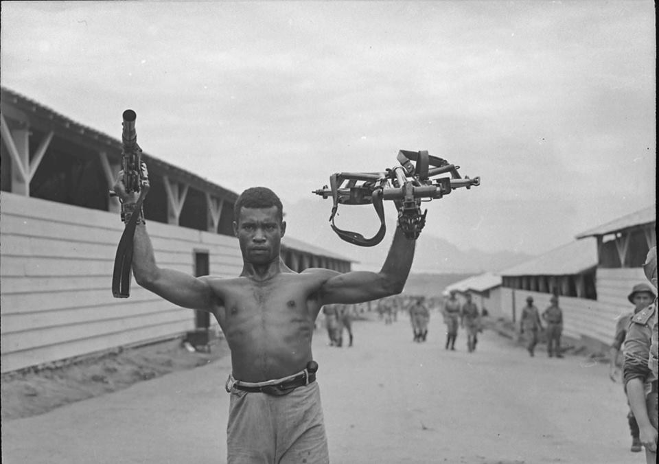 Militares do 11º Regimento de Infantaria no Morro do Capistrano.